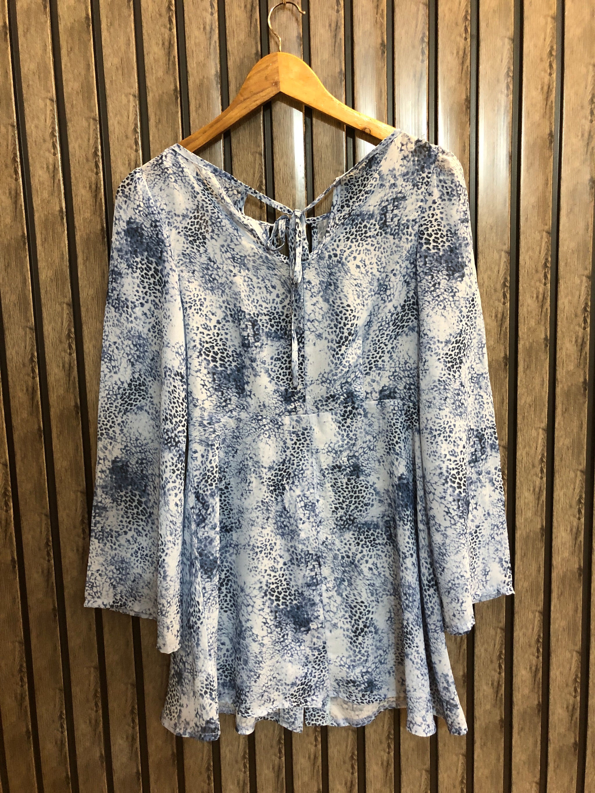 Chest 18  Length 29  Fabric Silk Original Branded Western Casual Top