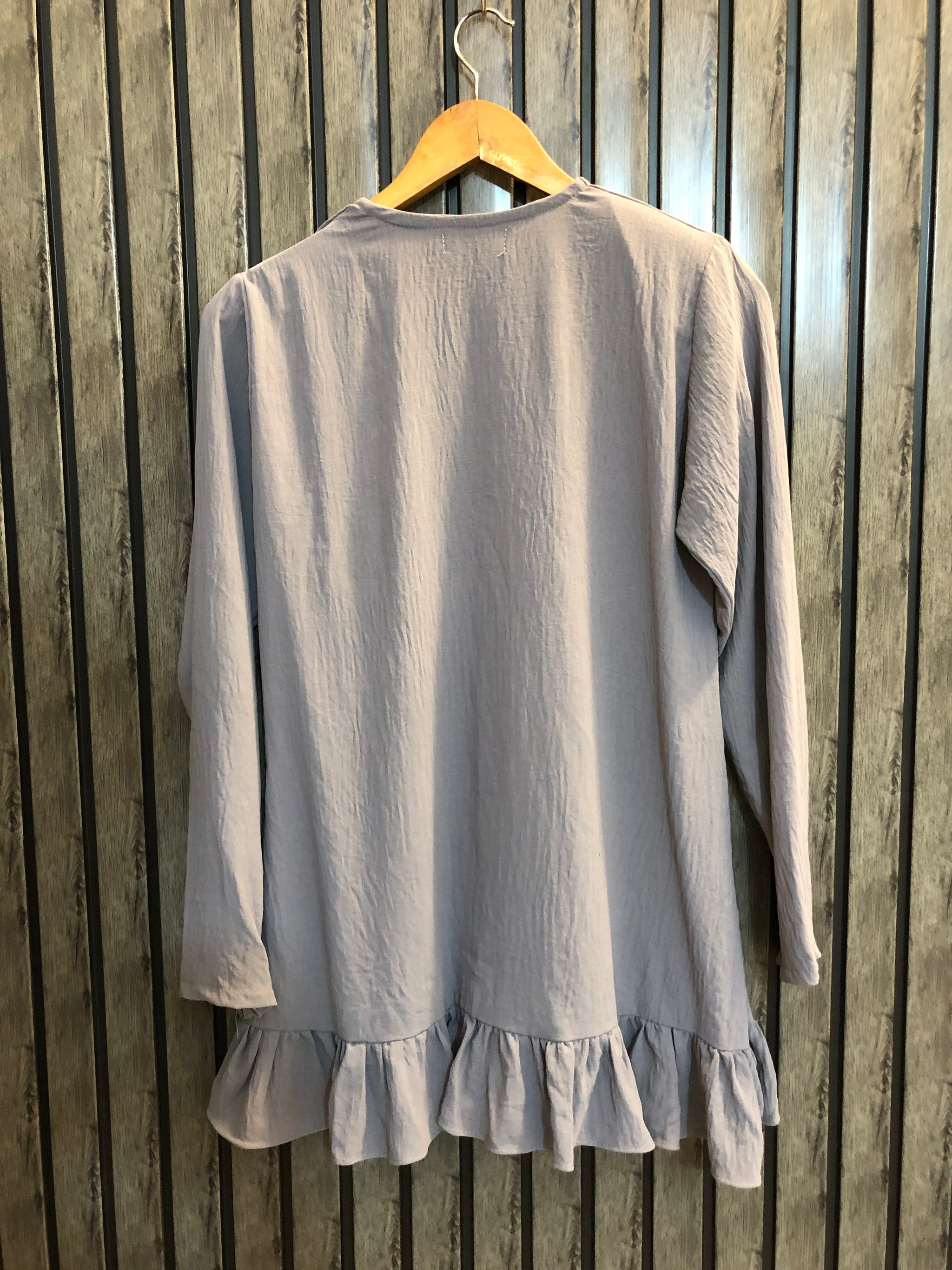 Chest 18  Length 28  Fabric Silk Trendy Western Top with Elegant Look