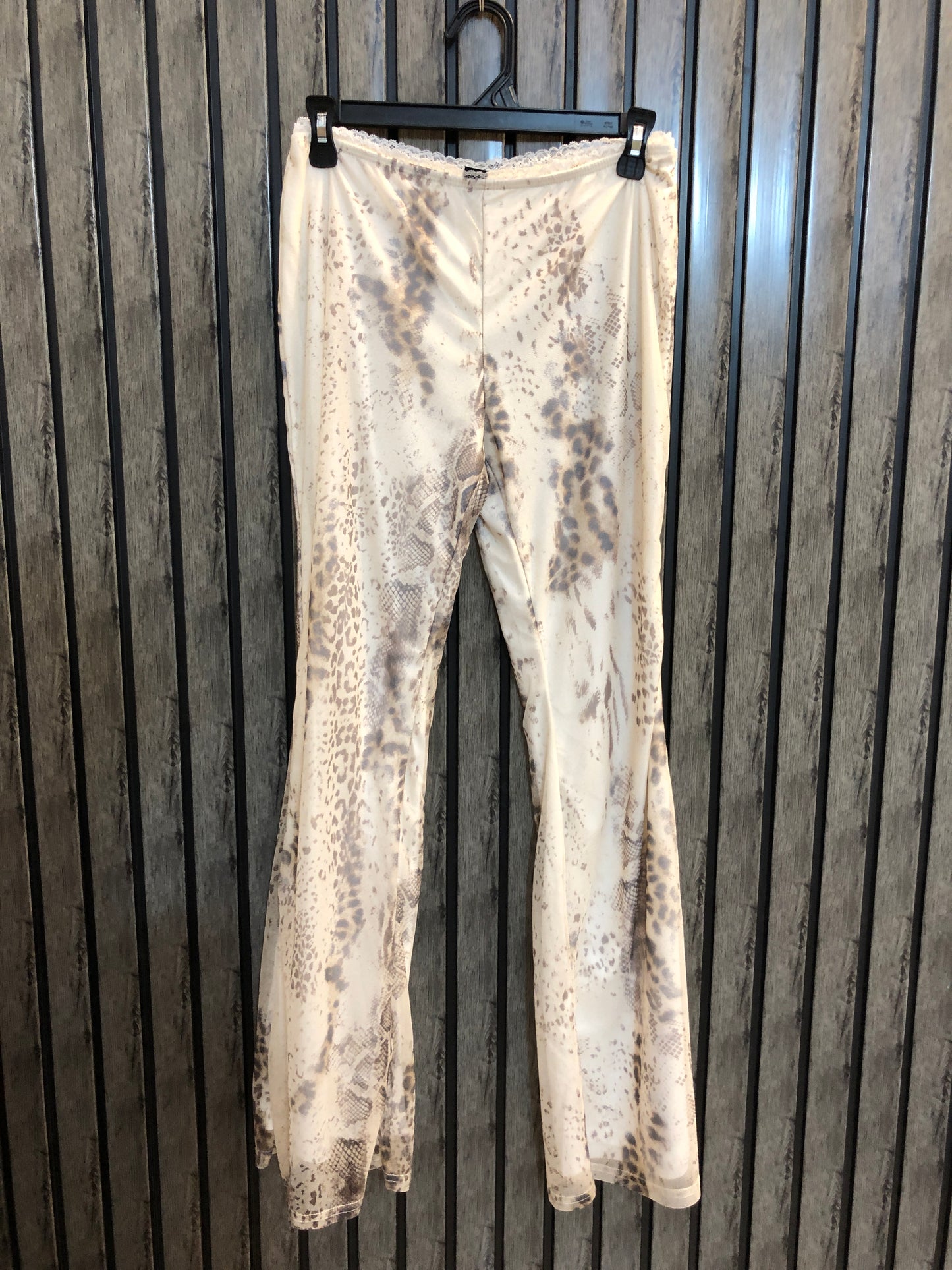 Waist 32  Length 39  Fabric Net Jersey Imported Chic Western Women’s Trouser